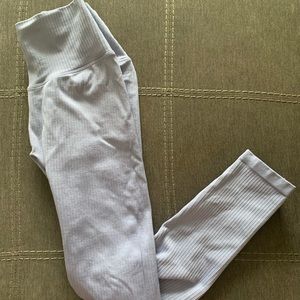 Balance Athletica linear legging (light purple)